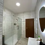 Art Design Gallery - Center