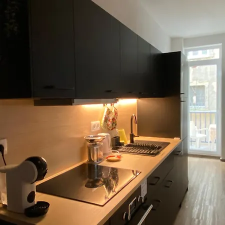 Art Design Gallery - Center - Free Parking Apartment