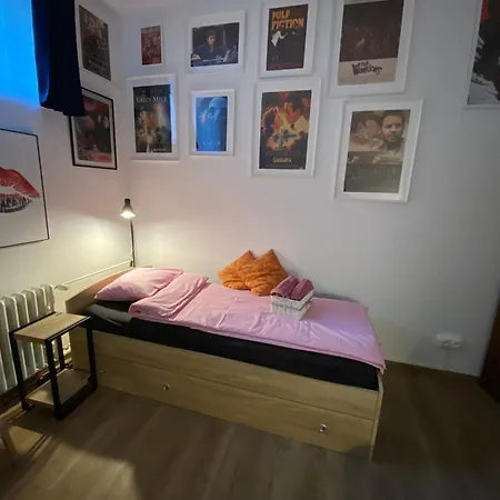 Art Design Gallery - Center