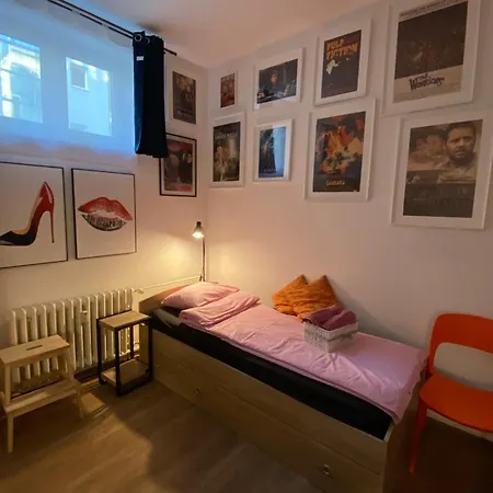 Art Design Gallery - Center